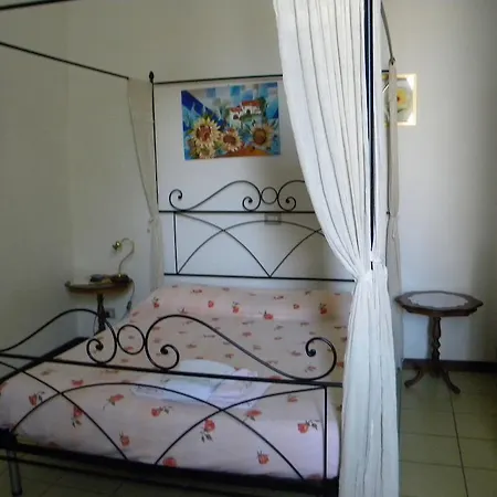 Pensionat Le Petit Fleur Bareggio